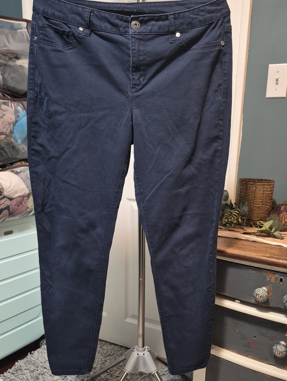 Maurices Dark Navy Skinny Jeans Sz L Short